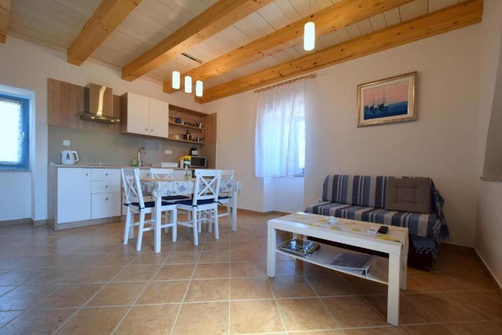 Apartments Insula Insule - Rustic & Peaceful Skrbcici Экстерьер фото